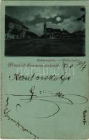 1900 Szamosújvár, Gherla; Fő tér este. Todorán Endre kiadása / main square at night + &quot;NAGY-KÁROLY - KOLOZSVÁR 74. SZ.&quot; vasúti mozgóposta bélyegző (EB)