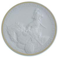 Németország 1998. &quot;Friedrich Wilhelm von Seydlitz / Meisseni tallér&quot; kétoldalas porcelán emlékérem, a &quot;Meisseni Porcelánmanufaktúra&quot; gyártói jelzésével, eredeti tokban (50mm) T:UNC Germany 1998. &quot;Friedrich Wilhelm von Seydlitz / Meissen Thaler&quot; two-sided porcelain medallion, with mark of the &quot;Porcelain Manufactory of Meissen&quot; in original case (50mm) C:UNC