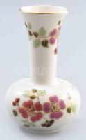 Zsolnay pillangó mintás váza. Jelzett, hibátlan, m: 11 cm