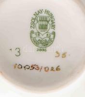 Zsolnay pillangó mintás váza. Jelzett, hibátlan, m: 11 cm