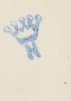 Capodimonte kosár alakú váza. Jelzett, kis sérüléssel, m: 12 cm