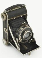 Certo Dolly fényképezőgép, Meyer Görlitz Trioplan optikával, sérült bőr tokjában