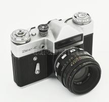 Zenit-E fényképezőgép, Helios-44-2 optikával, bőr tokjában