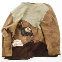 Falusi jelenetekkel díszített kabát, 55-es méret, jó állapotban