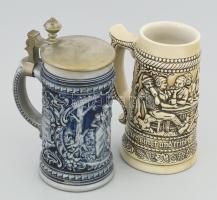 2 darab német söröskorsó, klasszikus jelenetekkel, m: 17-19 cm