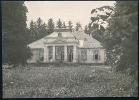 1926 Mezőszengyel (Erdély), kastély, fotó hátoldalon feliratozva, 5,5×8 cm