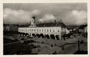 Sepsiszentgyörgy court with automobiles
