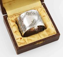 Ezüst(Ag) szalvétagyűrű, jelzett, d: 5 cm, m: 3,8 cm, nettó: 27,3 g