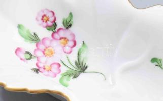 Herendi levél alakú ékszeres tálka. Jelzett, hibátlan, h: 15 cm