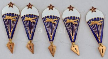 Szovjetunió DN "Ejtőernyős" zománcozott fém jelvény "1"-es bilétával (5x) T:AU Soviet Union ND "Paratrooper" enamelled metal badge with Nr. "1" tab (5x) C:AU