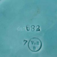 Villeroy & Boch antik portréval díszített tányér. Jelzett, kopásokkal, d: 20 cm