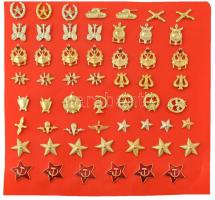 Szovjetunió ~1970-1980. 56db-os vegyes katonai jelvény, vállcsillag T:AU Soviet Union ~1970-1980. 56pcs of mixed military badges, stars C:AU