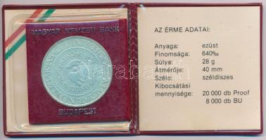 1984. 500Ft Ag "Nők évtizede" eredeti műbőr tokban, tanúsítvánnyal T:BU patina, az érmét t...