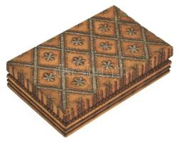 Symphonia cigaretták, faragott fadobozban