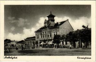 Székelyhíd, Sacueni; Községháza, üzletek / town hall, shops