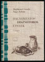 Majthényi László - Nagy Zoltán: Hagyományos disznótoros ételek (receptekkel). Szombathely, 2009, B.K.L. Kiadói és Reklám Kft. Kiadói kartonált papírkötés, hiányzó előzéklappal.