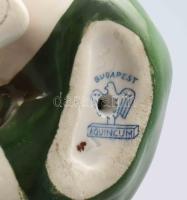 Aquincum cipőfűző fiú, ritka festéssel. Jelzett, kis kopással, m: 10,5 cm