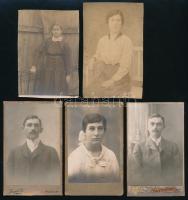 cca 1910-1921 Szöllősi család tagjairól készült portrék, össz. 5 db, közte 2 db keményhátú fotó Kerpit Kristóf mezőtúri műterméből és 2 db vágott fotólap, 10,5x6,5 cm körüli méretekben