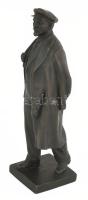 Lenin. Bronzírozott alumínium, talapzaton, jelzés nélkül, kis kopással, m: 35,5 cm