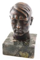 Adolf Hitler bronz fejszobra, márvány talapzaton. Jelzés nélkül, m: 13,5 cm