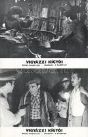 cca 1985 előtti ,,Vigyázz! Kígyó!" című szovjet film jelenetei és szereplői, 9 db produkciós filmfotó (vitrinfotó, lobbyfotó) nyomdatechnikával sokszorosítva kartonpapírra, egyoldalas nyomással, a használatból eredő (esetleges) kisebb hibákkal, 18x24 cm