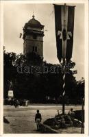 1939 Rozsnyó, Roznava; Rákóczi őrtorony magyar zászlókkal és "Magyarok leszünk" felirattal, Országzászló, leventék, megkoszorúzott Kossuth szobor. Fuchs József kiadása / watchtower with Hungarian irredenta propaganda, Hungarian flag, monument