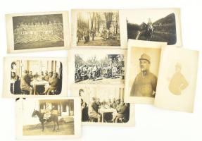 9 db I. világháborús fotólap: tábori konyha, sebesült katonák, csoportképek, portrék, vöröskeresztes nővér lovon, stb. Vegyes állapotban, 14x8,5 cm.