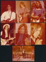 Az Omega együttes tagjait ábrázoló amatőr felvételek, 7 db színes fotó, 9,5x6,5 cm