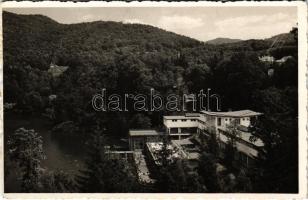 Szovátafürdő, Baile Sovata; Medve-tó, fürdőzők / Lacul Ursu / lake, bathers