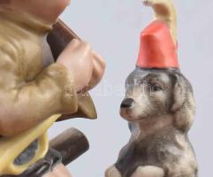 cca 1914-1918 Wagner & Apel Bertram háborús propaganda figura - fiú kutyával. Jelzett, kézzel fe...