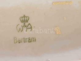 cca 1914-1918 Wagner & Apel Bertram háborús propaganda figura - fiú kutyával. Jelzett, kézzel fe...