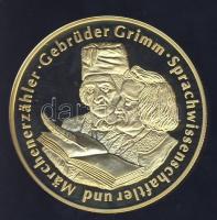 Németország DN "Német történelem, Brandenburgi kapu - Grimm testvérek" aranyozott ffém emlékérem T:PP