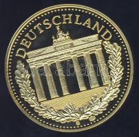 Németország DN "Német történelem, Brandenburgi kapu - Grimm testvérek" aranyozott ffém eml...