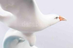 Hollóházi sirály. Jelzett, kézzel festett, hibátlan, m: 24 cm