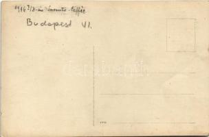 1916 Budapest VI. Sorrento kávéház és étterem, italozó társaság. photo (fa)