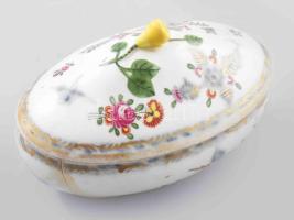 cca 18-19. sz. Alt Wien bonbonier, körte fogóval, javított, h: 15 cm