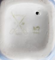 2 db Grafenthal porcelán figura. kutyás fiú, macskás lány. Máz alatti kézi festés, jelzett, egyik fü...