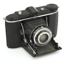 cca 1950-1960 Agfa Isolette II harmonikás fényképezőgép, sérült tokban