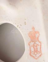 Lány kosarakkal. Antik biszkvit porcelán szobor, jelzett, lepattanással, m: 24 cm