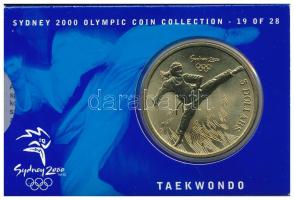 Ausztrália 2000. 5D Al-bronz "Sydneyi Olimpia 2000 - Taekwondo" bliszterben T:BU  Australia 2000. 5 Dollars Al-Bronze "Sydney 2000 Olympics - Taekwondo" in coincard C:BU  Krause KM#408