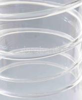 Kézzel készült üveg nagyváza, melegen rátekert üvegszál díszítéssel. Címkével jelzett, hibátlan, m: ...