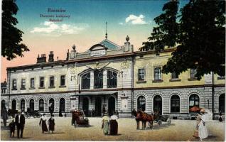 Rzeszów, Dworzec kolejowy / Bahnhof / vasútállomás / railway station
