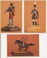 7 db MODERN magyar katona figura képeslap. Fábián Dénes és Horváth Béla munkái. Foto: Huber Pál