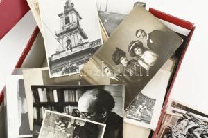 Több száz fotó családi hagyatékból vegyes méretben és témákban