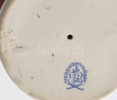 Herendi pisilő puttó. Terv.: Nemes György. Kézzel festett, jelzett, hibátlan, m: 18 cm