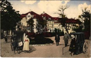 1920 Pöstyén, Pistyan, Piestany; Thermia Palace szálloda, Infanterista fürdőkocsisok / hotel spa carriages (EK)