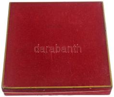 1969. "Fegyverbe! Fegyverbe 1919-1969" egyoldalas porcelán plakett a Tanácsköztársaság 50....