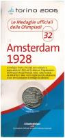 Olaszország 2006. aranyozott fém emlékérem az 1928-as amszterdami Olimpia logójával, eredeti, de kissé viseltes "Az olimpia hivatalos érmei - 32. - Amszterdam 1928" díszlapon (32mm) T:UNC patina Italy 2006. gilt metal medallion with the logo of the Olympiad in Amsterdam 1928, in original, but worn "Le Medaglie ufficiali delle Olimpiadi - 32. - Amsterdam 1928" sheet (32mm) C:UNC patina