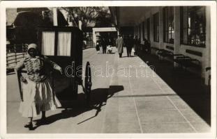 1938 Pöstyén, Piestany; fürdőkocsis asszony / spa carriage