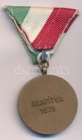 1975. "Pedagógus Szolgálati Emlékérem 1974" bronz kitüntetés mellszalagon (34mm) T:AU
NMK...